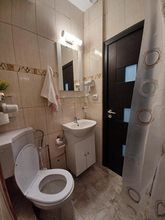 Studios Republicii Брашов Екстериор снимка