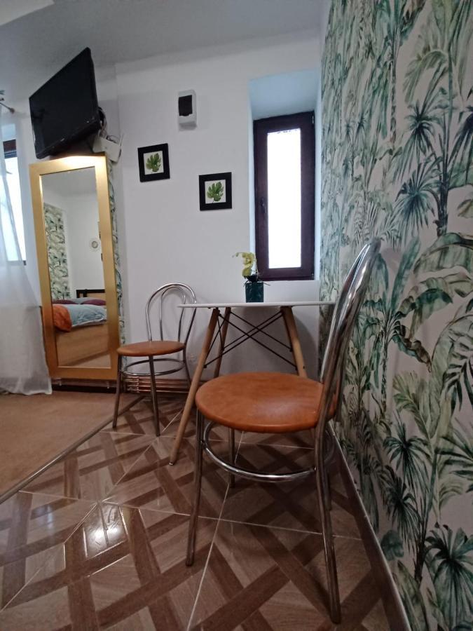 Studios Republicii Брашов Екстериор снимка