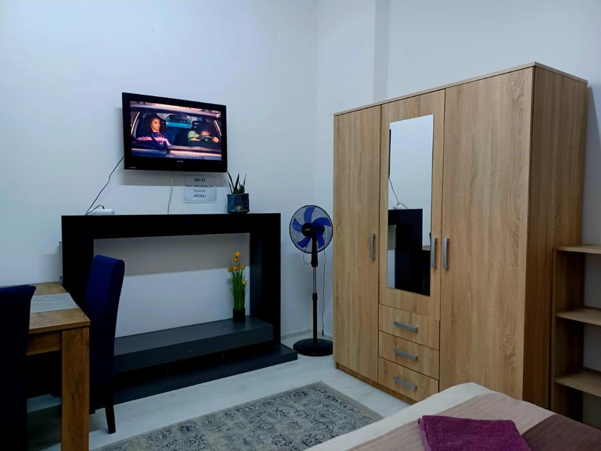 Studios Republicii Брашов Екстериор снимка